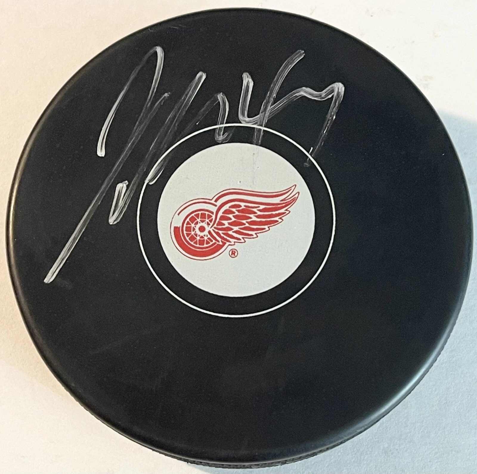 James Reimer Signed Autographed Detroit Red Wings Logo Hockey Puck PSA/DNA