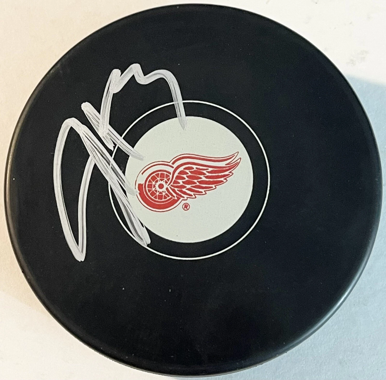 Justin Hull Signed Autographed Detroit Red Wings Logo Hockey Puck PSA/DNA