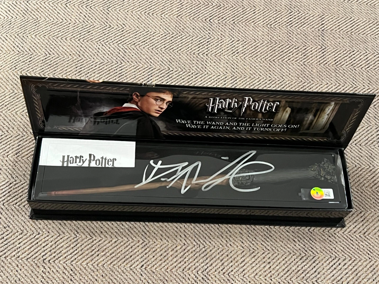 DANIEL RADCLIFFE SIGNED HARRY POTTER WAND ILLUMINATING AUTOGRAPH BECKETT COA X1