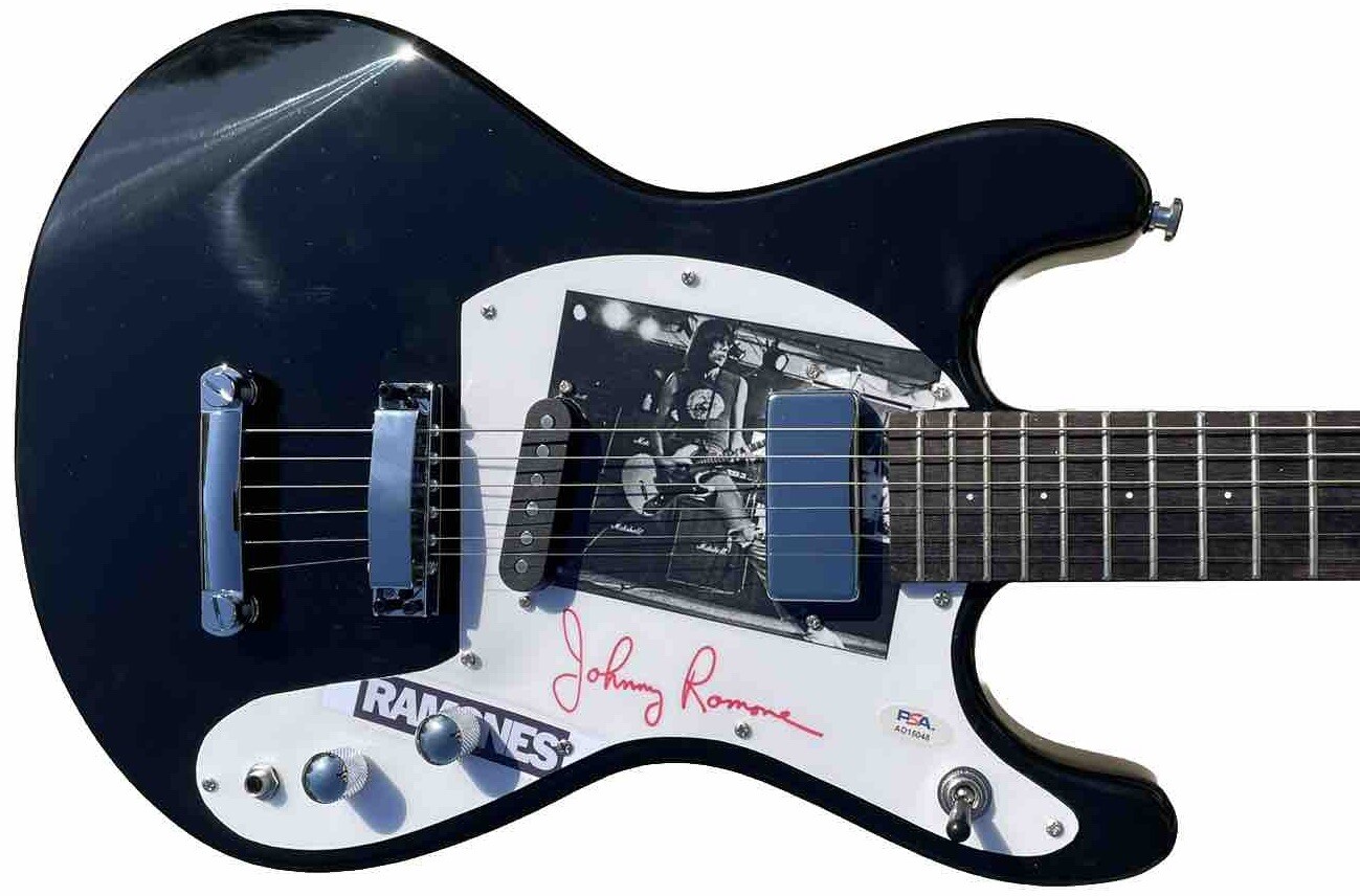 PSA/DNA Johnny Ramone Signed Black Mosrite Ventures Solid Body Guitar RAMONES
