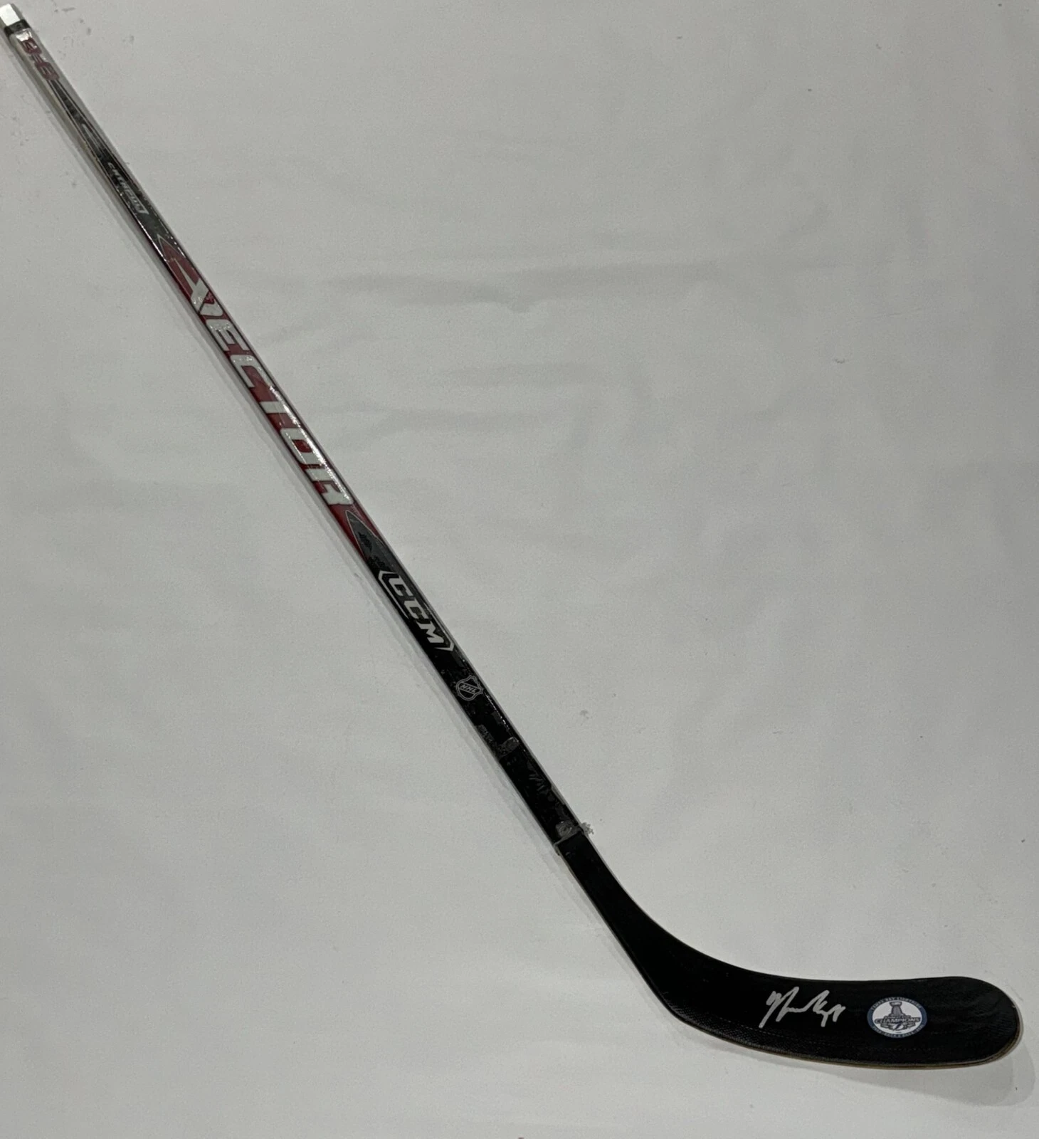 YANNI GOURDE SIGNED HOCKEY STICK TAMPA BAY LIGHTNING BACK TO BACK CHAMPS COLLECTIBLE MEMORABILIA