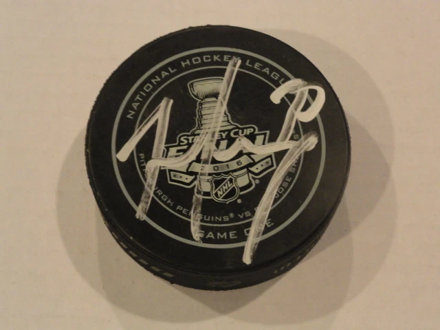MATT MURRAY SIGNED 2016 STANLEY CUP FINALS OFFICIAL GAME PUCK PENGUINS PROOF