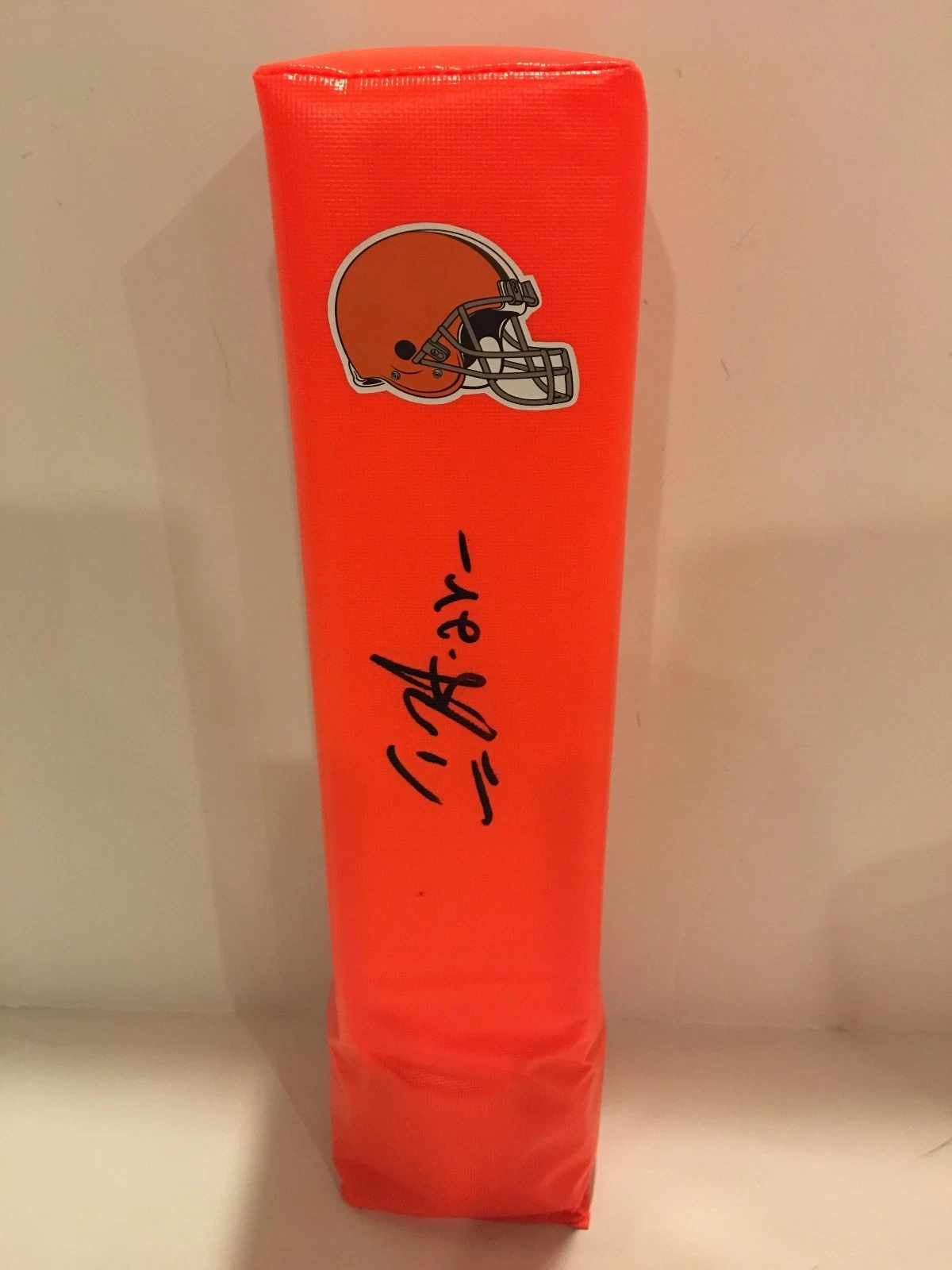 CARLOS HYDE SIGNED TOUCHDOWN PYLON CLEVELAND BROWNS AUTOGRAPHED FOOTBALL