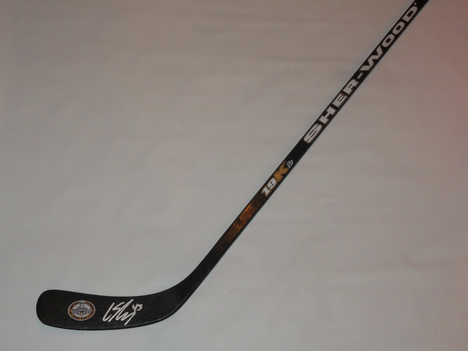 CONOR SHEARY SIGNED HOCKEY STICK PITTSBURGH PENGUINS BACK 2 BACK CUP CHAMPIONS