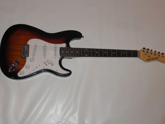 ED KOWALCZYK SIGNED SUNBURST ELECTRIC GUITAR LIVE THE BAND LEGEND PROOF JSA COA