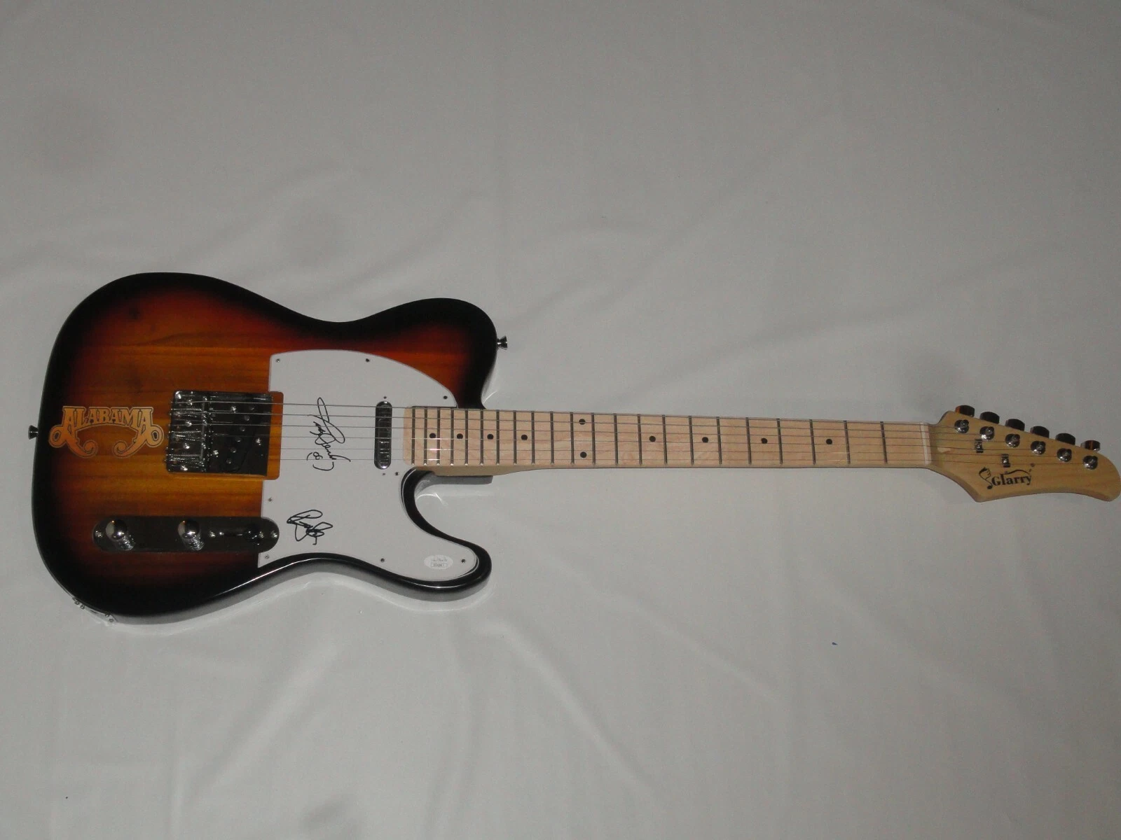 ALABAMA SIGNED SUNBURST ELECTRIC GUITAR RANDY OWEN TEDDY GENTRY RARE JSA COA