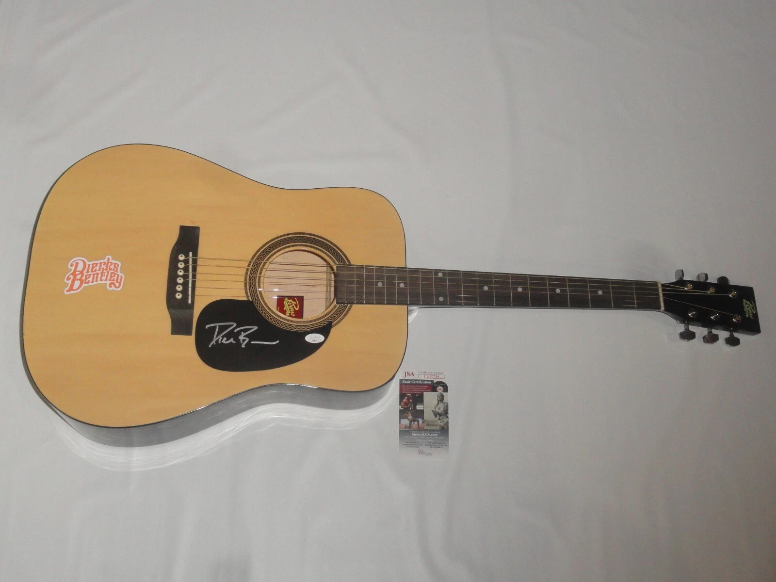 DIERKS BENTLEY SIGNED NATURAL ACOUSTIC GUITAR COUNTRY SUPERSTAR JSA COA
