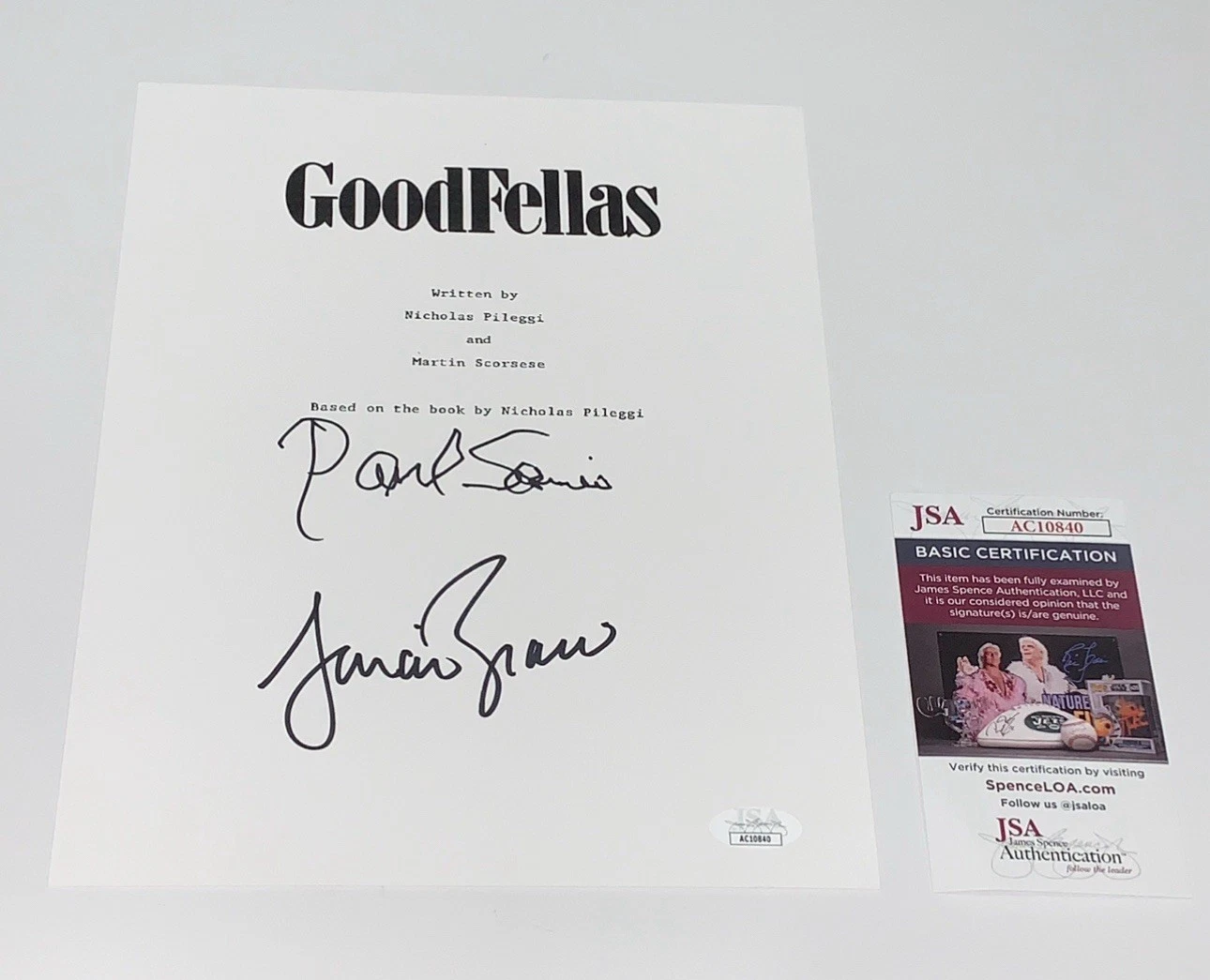 PAUL SORVINO & LORRAINE BRACCO SIGNED GOODFELLAS FULL MOVIE SCRIPT JSA COA