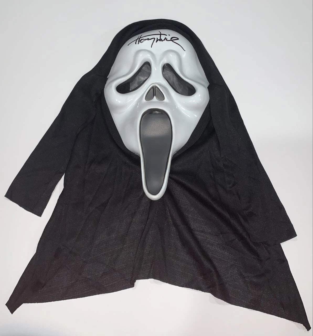 HENRY WINKLER SIGNED OFFICIAL FUN GHOSTFACE MASK SCREAM JSA COA