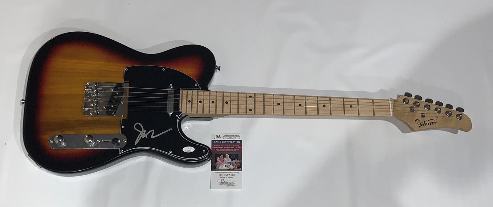 JUDY COLLINS SIGNED SUNBURST ELECTRIC GUITAR AUTOGRAPHED PROOF JSA COA