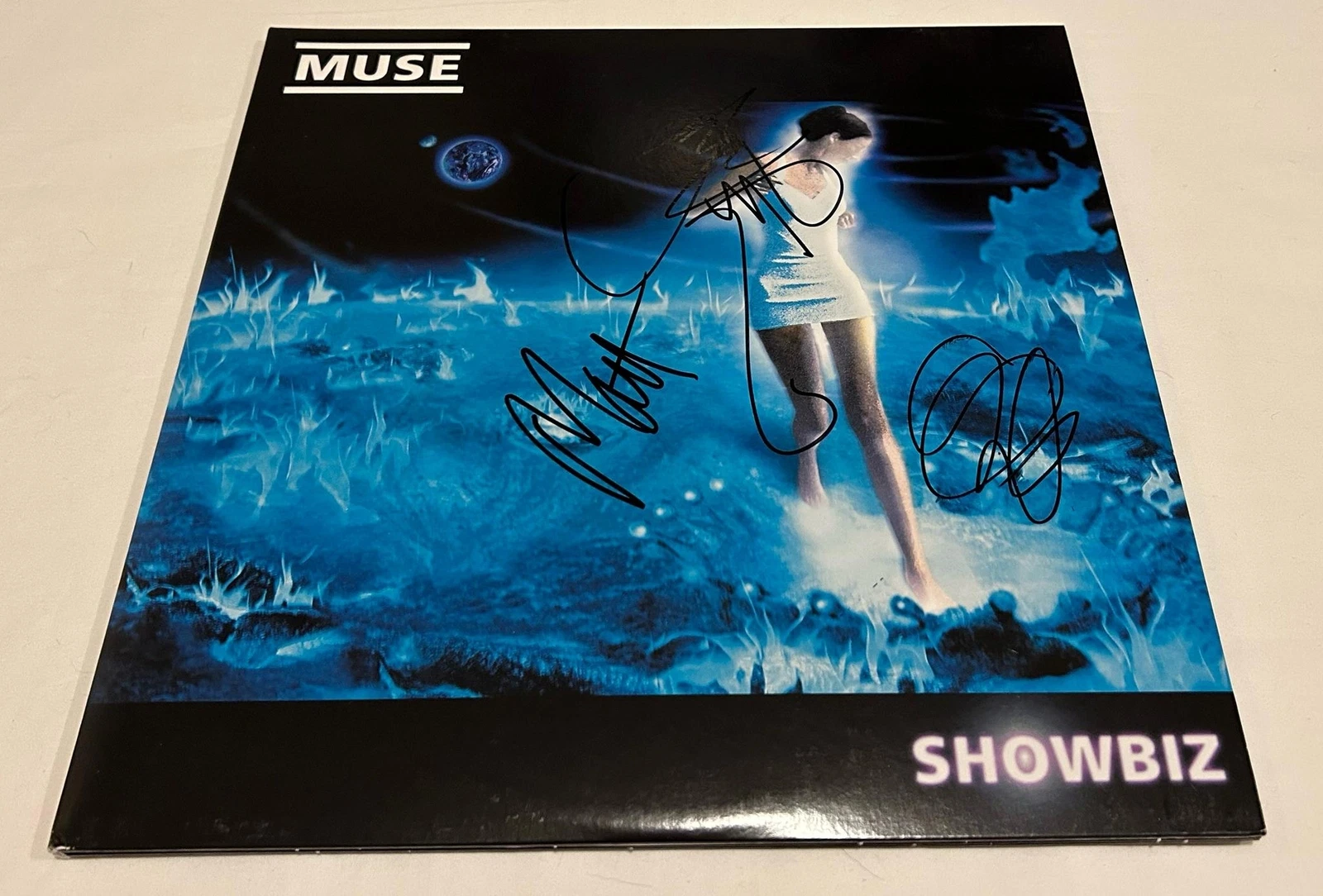 MUSE SIGNED SHOWBIZ VINYL RECORD JSA