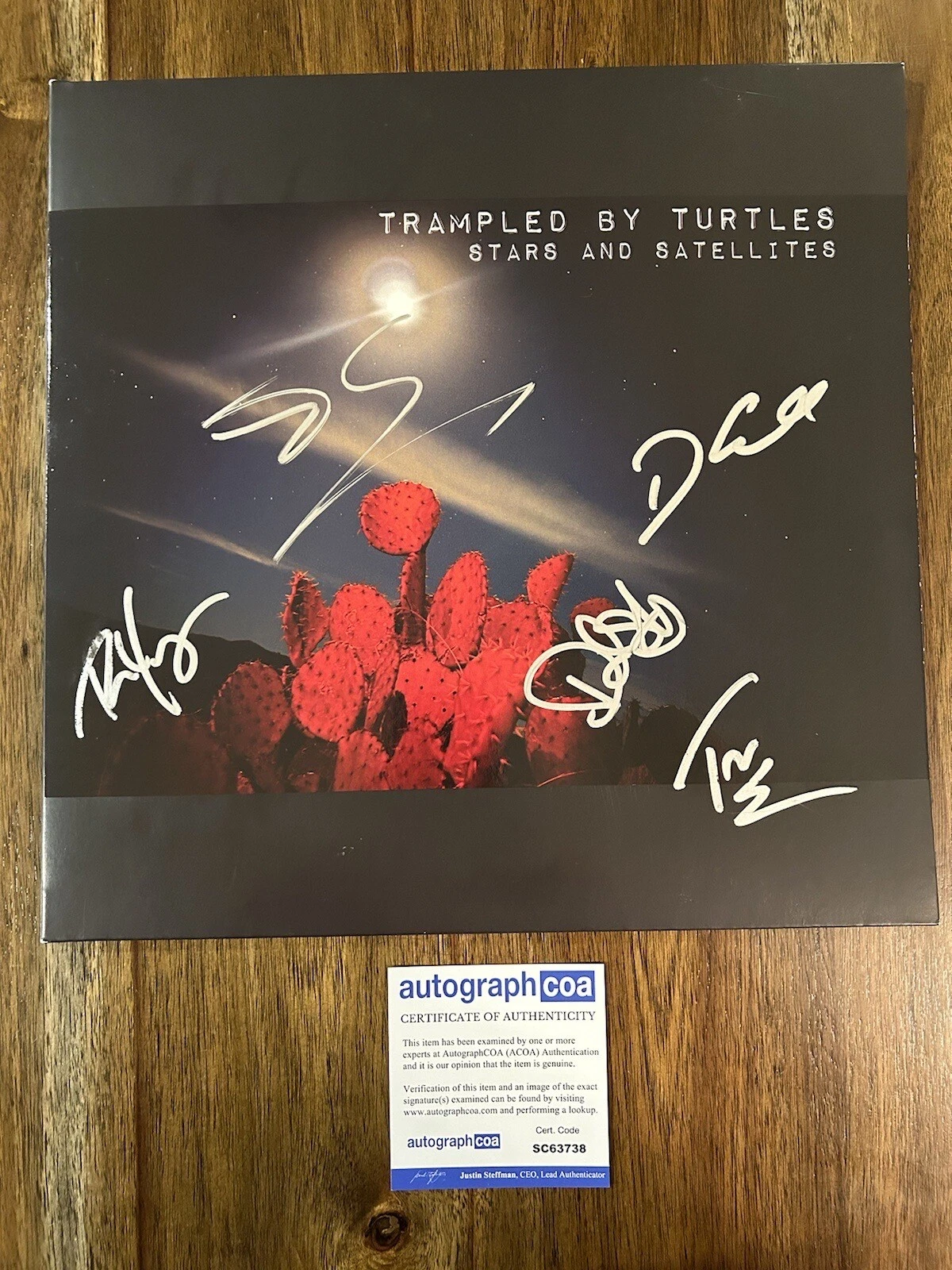 ‘TRAMPLED BY TURTLES’ BLUEGRASS SIGNED VINYL ALBUM ‘STARS AND SATELLITES’ ACOA COLLECTIBLE MEMORABILIA