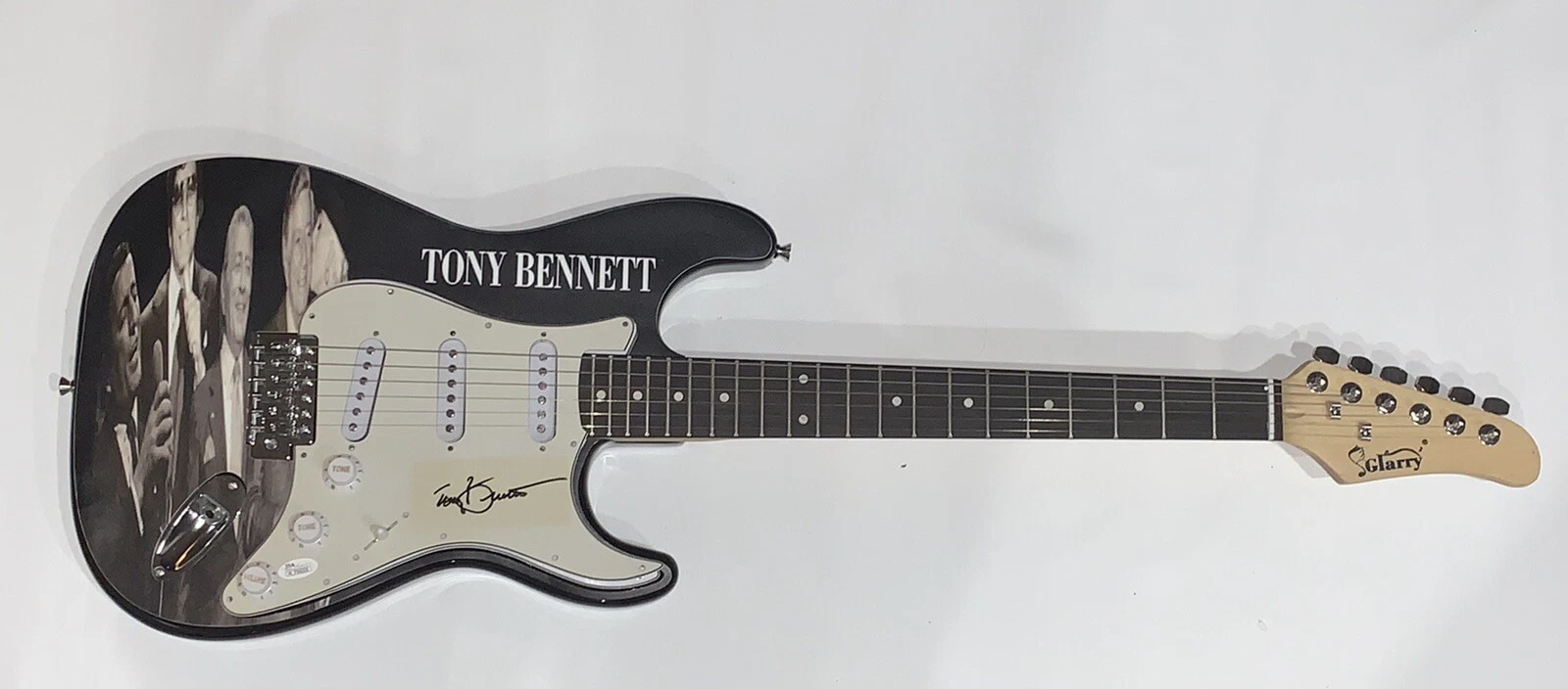 TONY BENNETT SIGNED CUSTOM ELECTRIC GUITAR SINGER LEGEND AUTOGRAPHED JSA COA