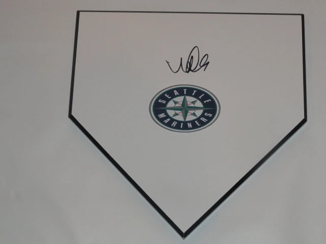 NORICHIKA AOKI SIGNED HOME PLATE SEATTLE MARINERS NORI AUTOGRAPHED
