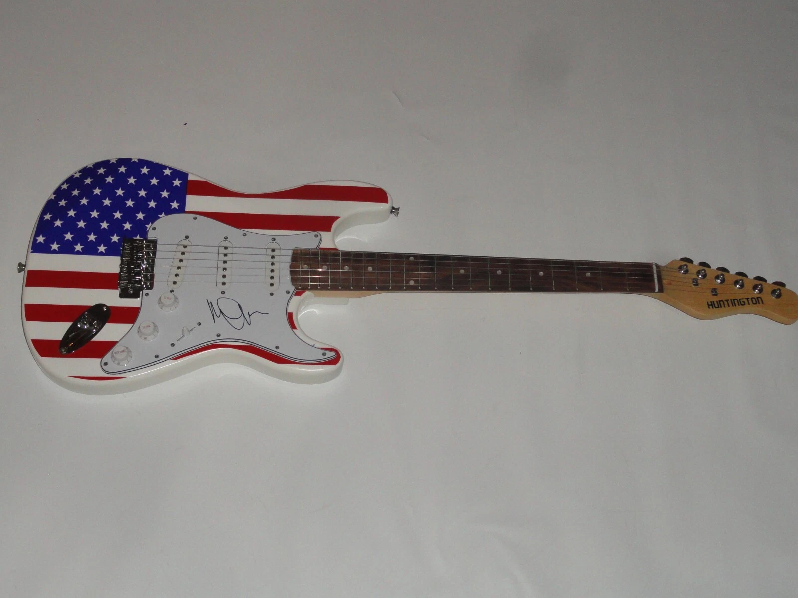 MICHAEL ANTHONY SIGNED USA FLAG ELECTRIC GUITAR VAN HALEN CHICKENFOOT JSA COA