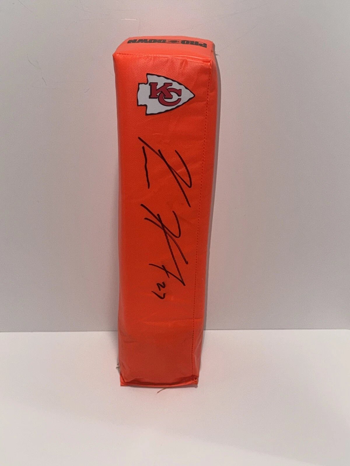 KAREEM HUNT SIGNED TOUCHDOWN PYLON CLEVELAND BROWNS FOOTBALL PROOF