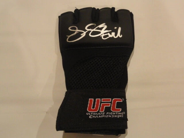 JESSICA EYE SIGNED UFC GEL TRAINING GLOVE MMA STAR EXACT PROOF EVIL RONDA ROUSEY