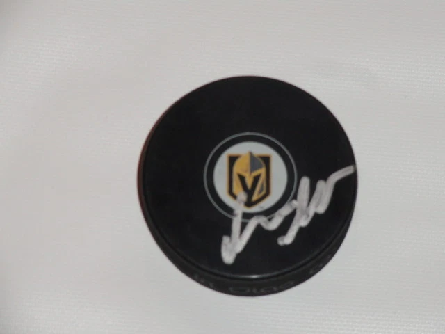 GERALD GALLANT SIGNED LAS VEGAS GOLDEN KNIGHTS PUCK PROOF STANLEY CUP