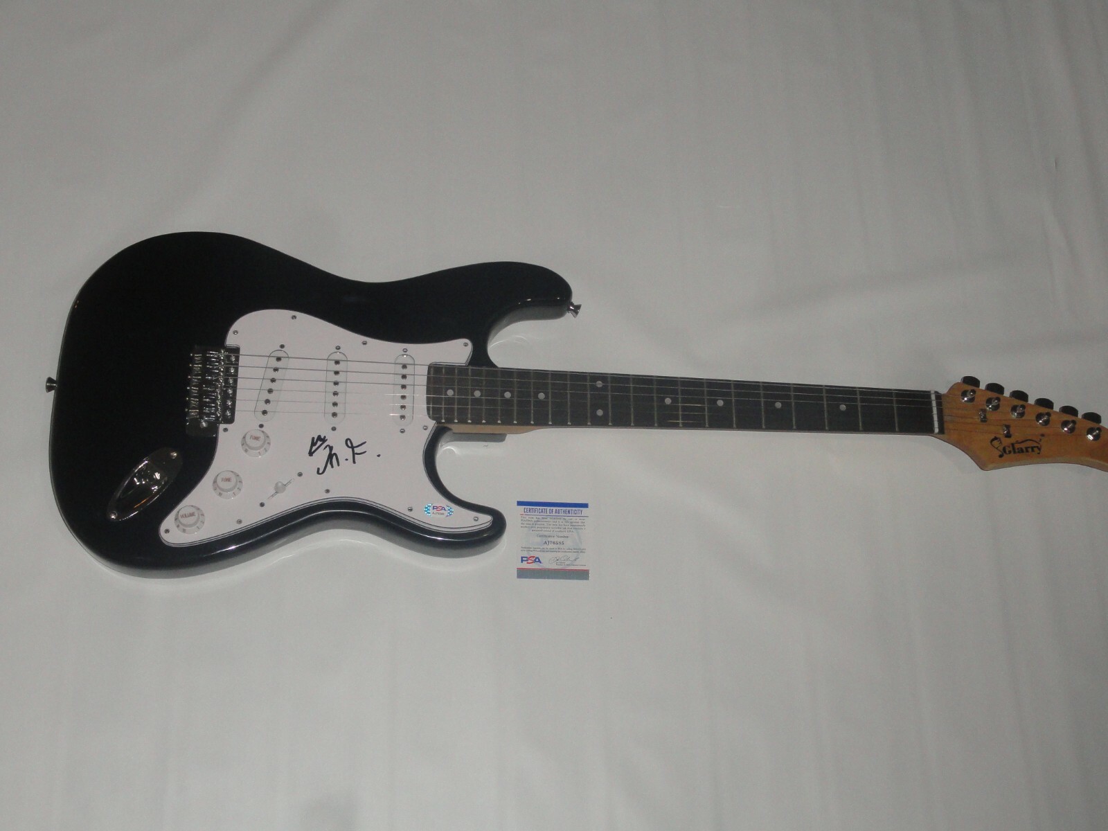 CHRISTONE KINGFISH INGRAM SIGNED BLACK ELECTRIC GUITAR BLUES LEGEND PSA COA 1