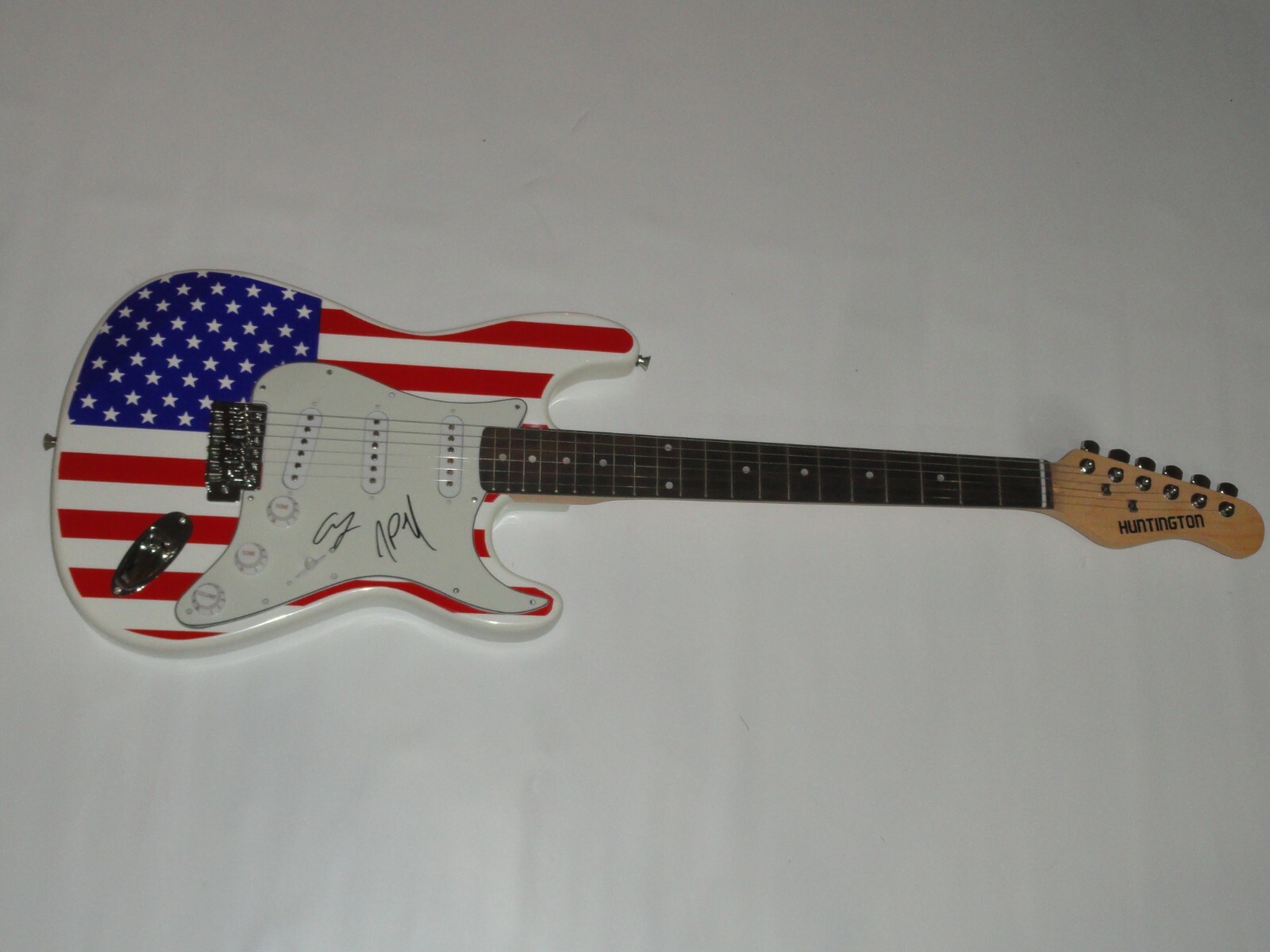 THE CHAINSMOKERS SIGNED USA FLAG GUITAR ALEX PALL ANDREW TAGGART PROOF JSA COA