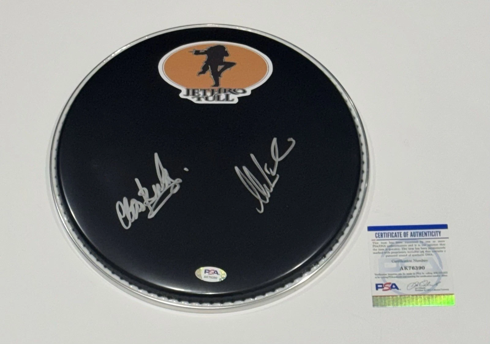 JETHRO TULL SIGNED DRUMHEAD MARTIN BARRE CLIVE BUNKER PSA COA
