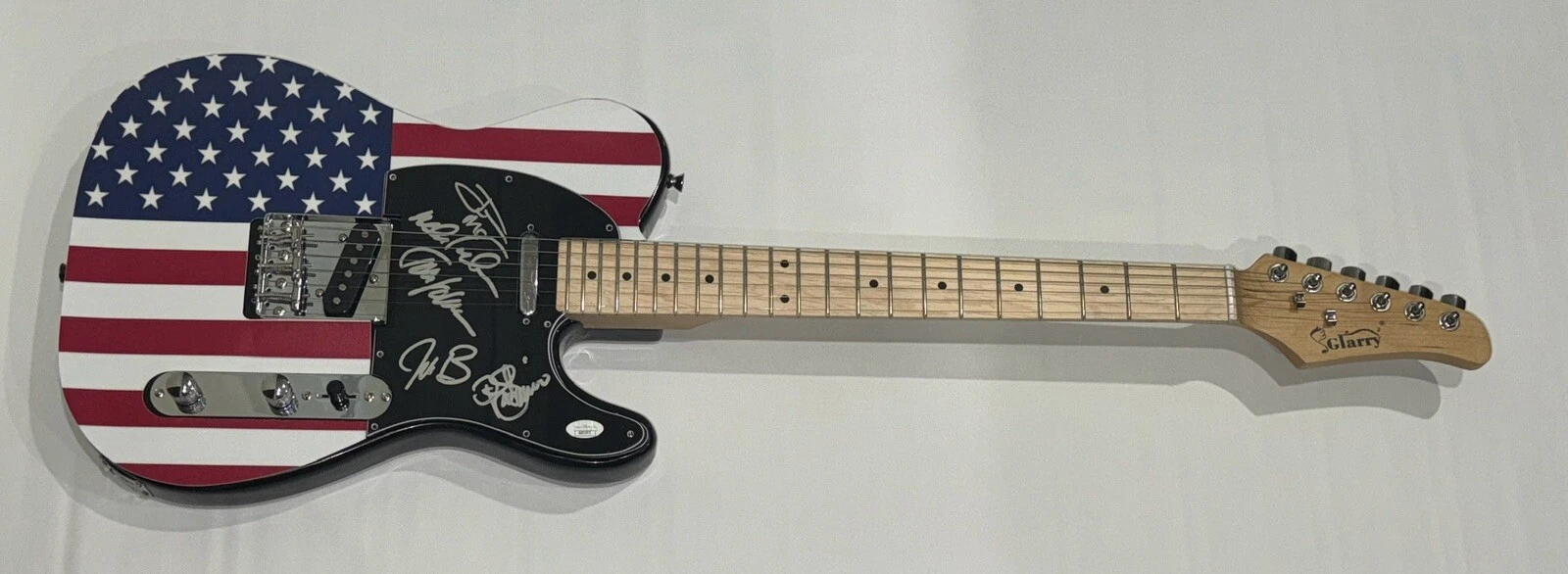 THE DOOBIE BROTHERS SIGNED USA FLAG GUITAR TOM PAT MCDONALD SKUNK BAXTER JSA COA