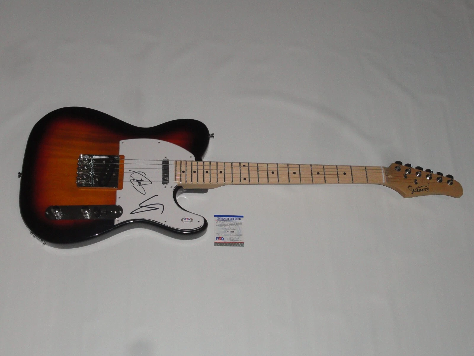 TOTO SIGNED SUNBURST ELECTRIC GUITAR STEVE LUKATHER JOSEPH WILLIAMS PSA COA