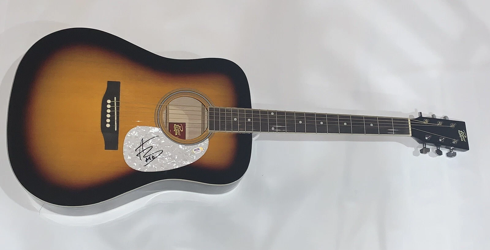 MITCHELL TENPENNY SIGNED FULL-SIZE SUNBURST ACOUSTIC GUITAR COUNTRY STAR PSA COA