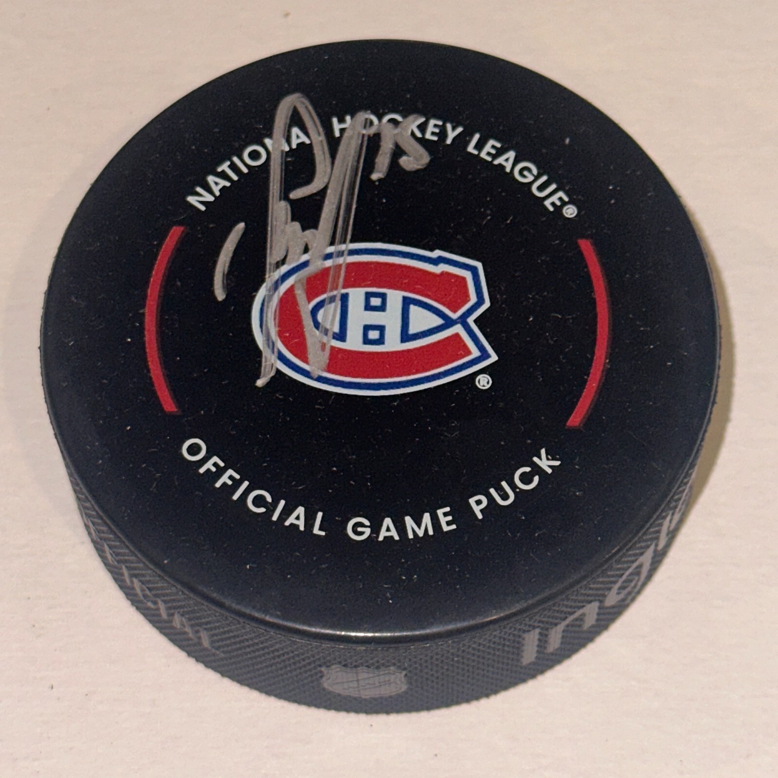 SAM MONTEMBEAULT Signed Montreal CANADIENS Official GAME Puck Beckett BAS