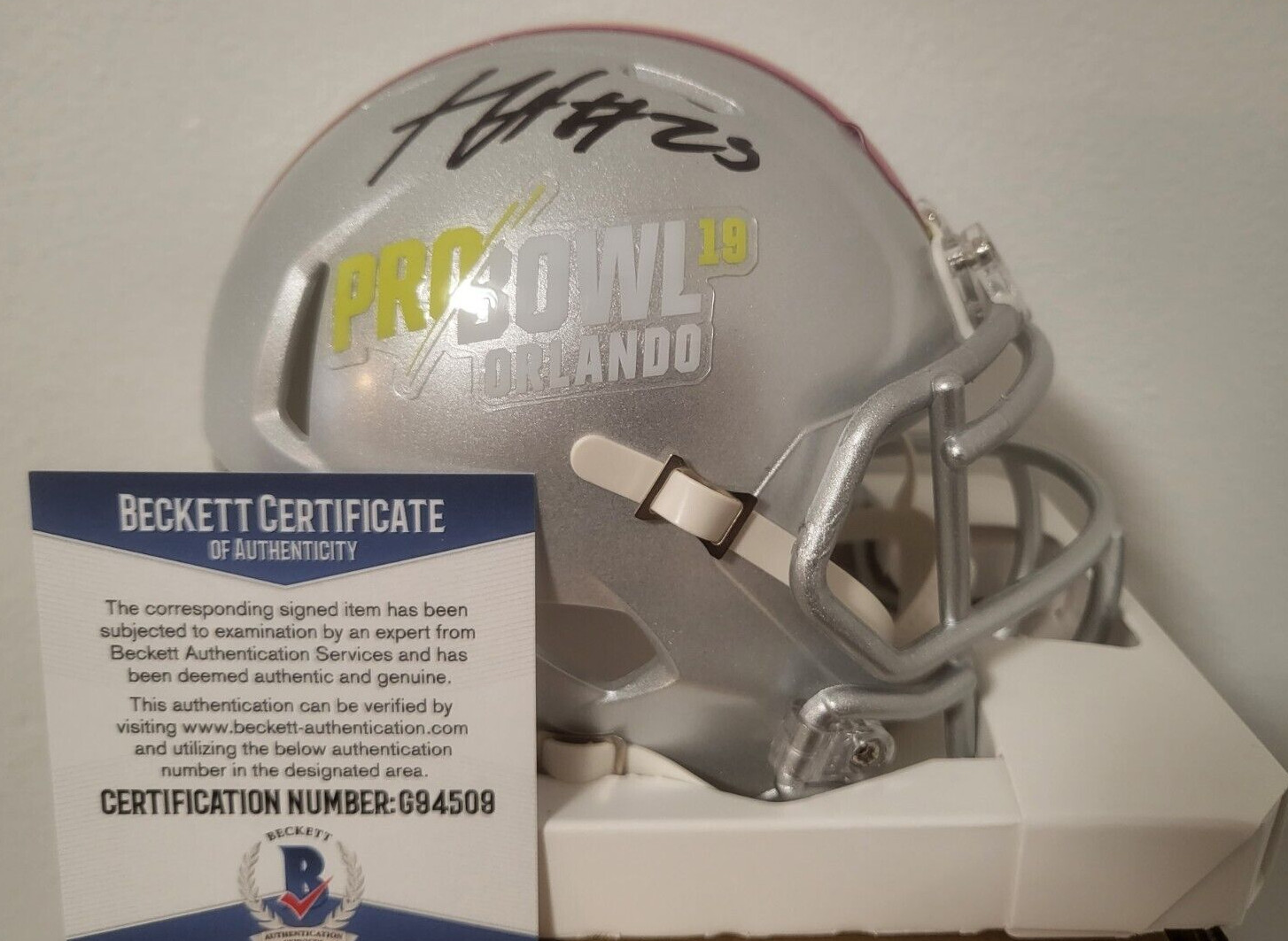 XAVIEN HOWARD DOLPHINS SIGNED AUTOGRAPHED 2019 PRO BOWL MINI HELMET BECKETT