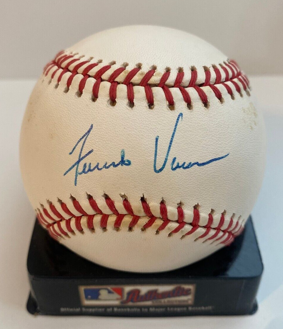 FERNANDO VINA ST. LOUIS CARDINALS SIGNED AUTOGRAPHED M.L. BASEBALL W/COA W/CUBE