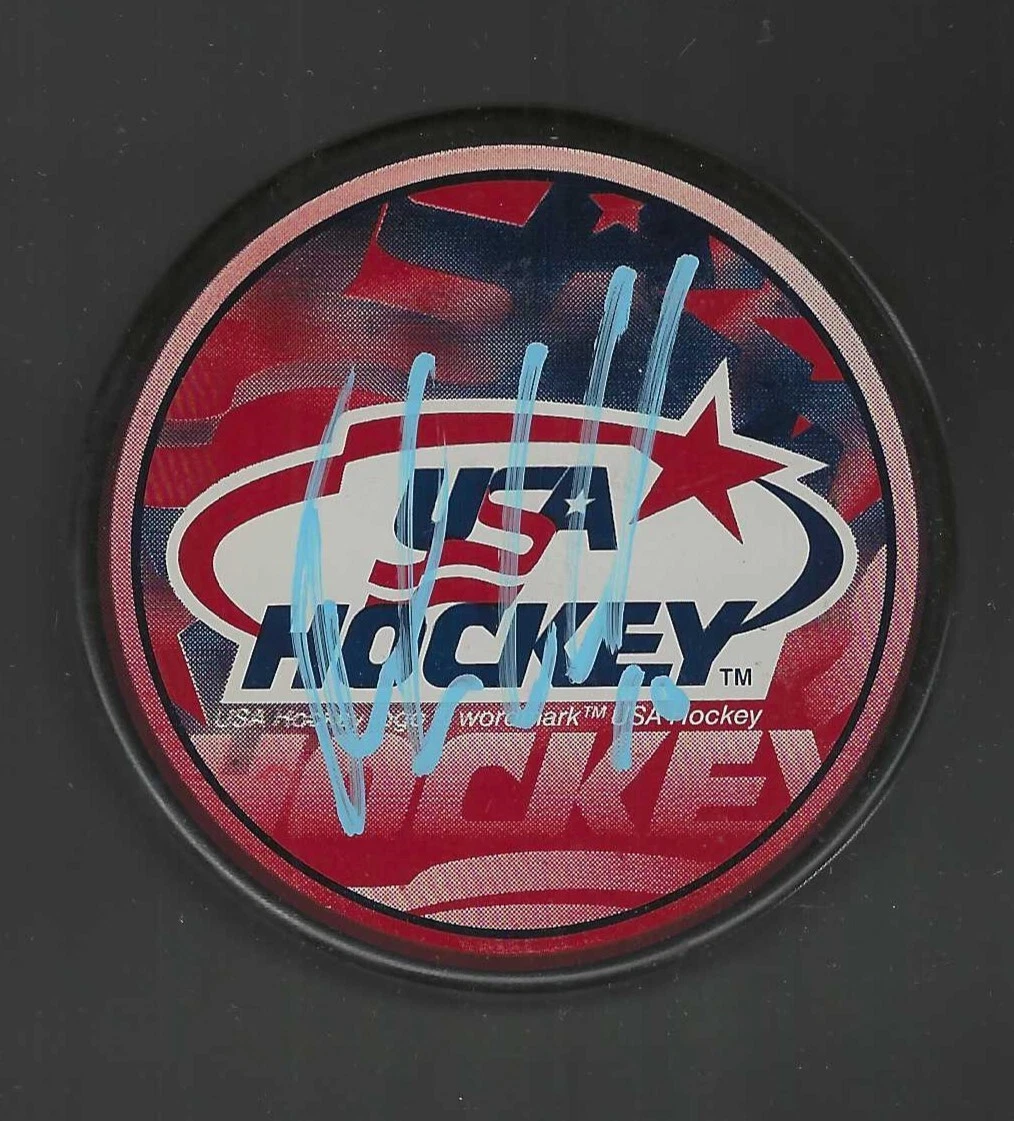 John Leclair Signed USA Hockey Puck Philadelphia Flyers