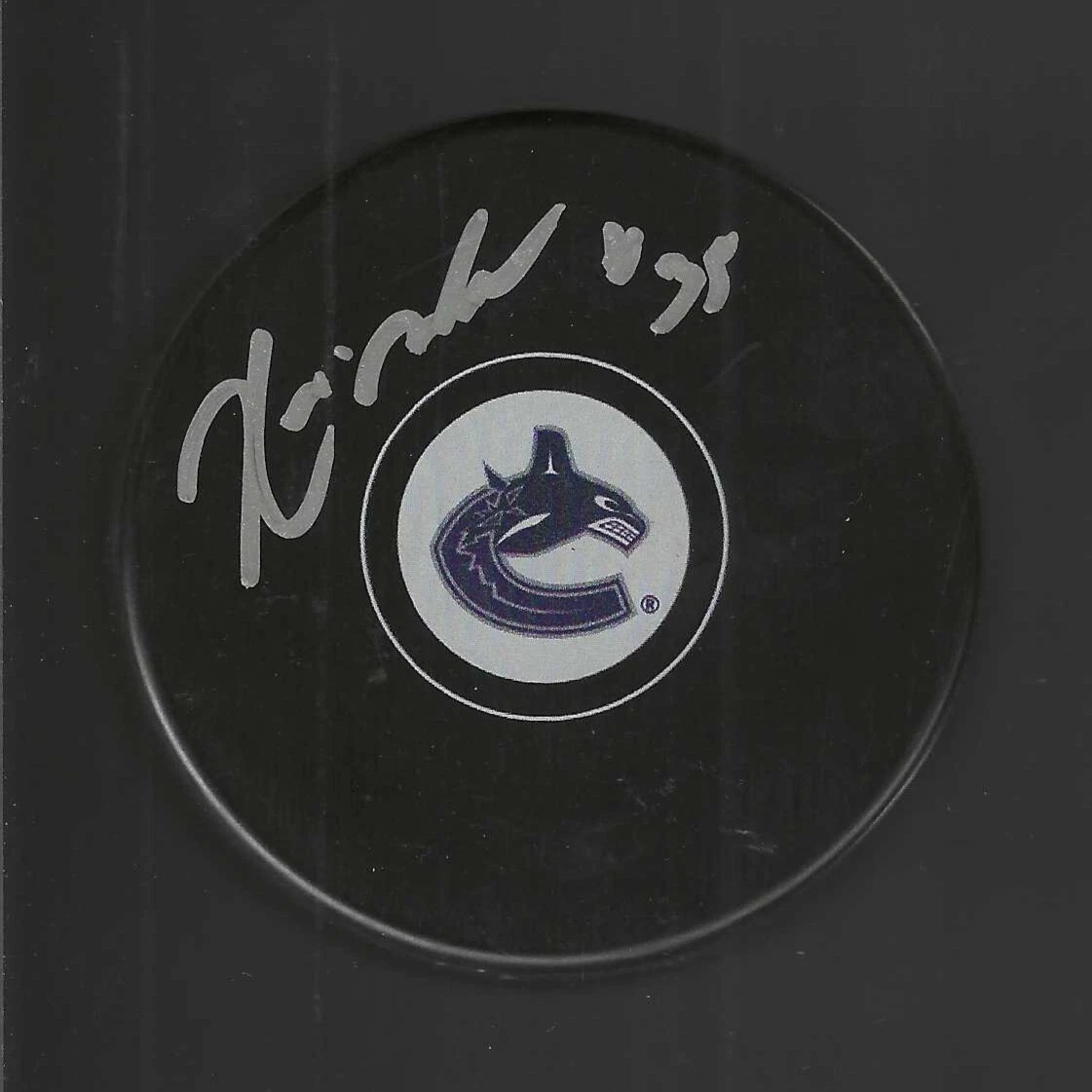 Kevin Weekes Signed Vancouver Canucks Puck
