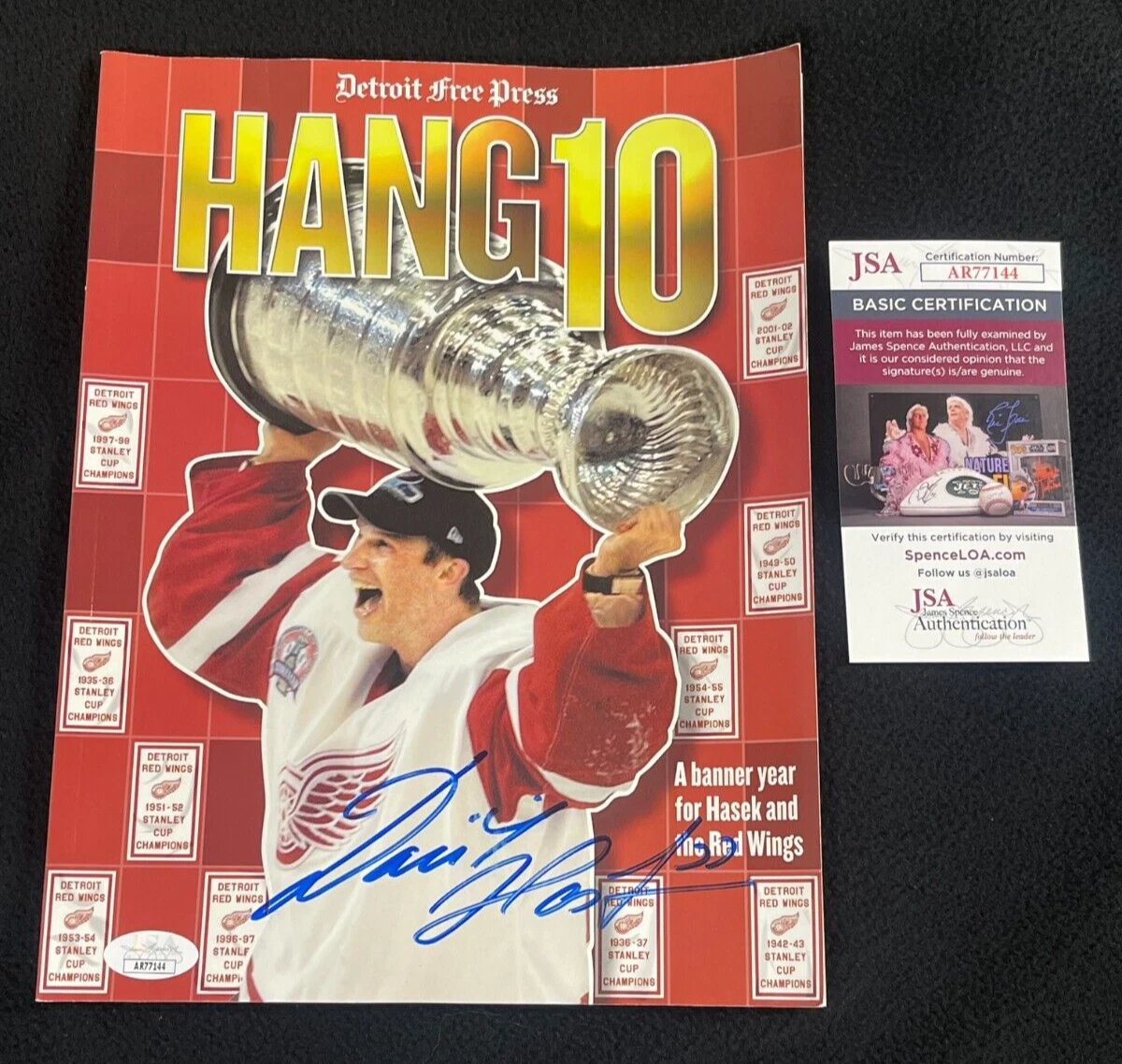 Dominik Hasek Signed Detroit Red Wings Detroit News Hang 10 Magazine JSA COA