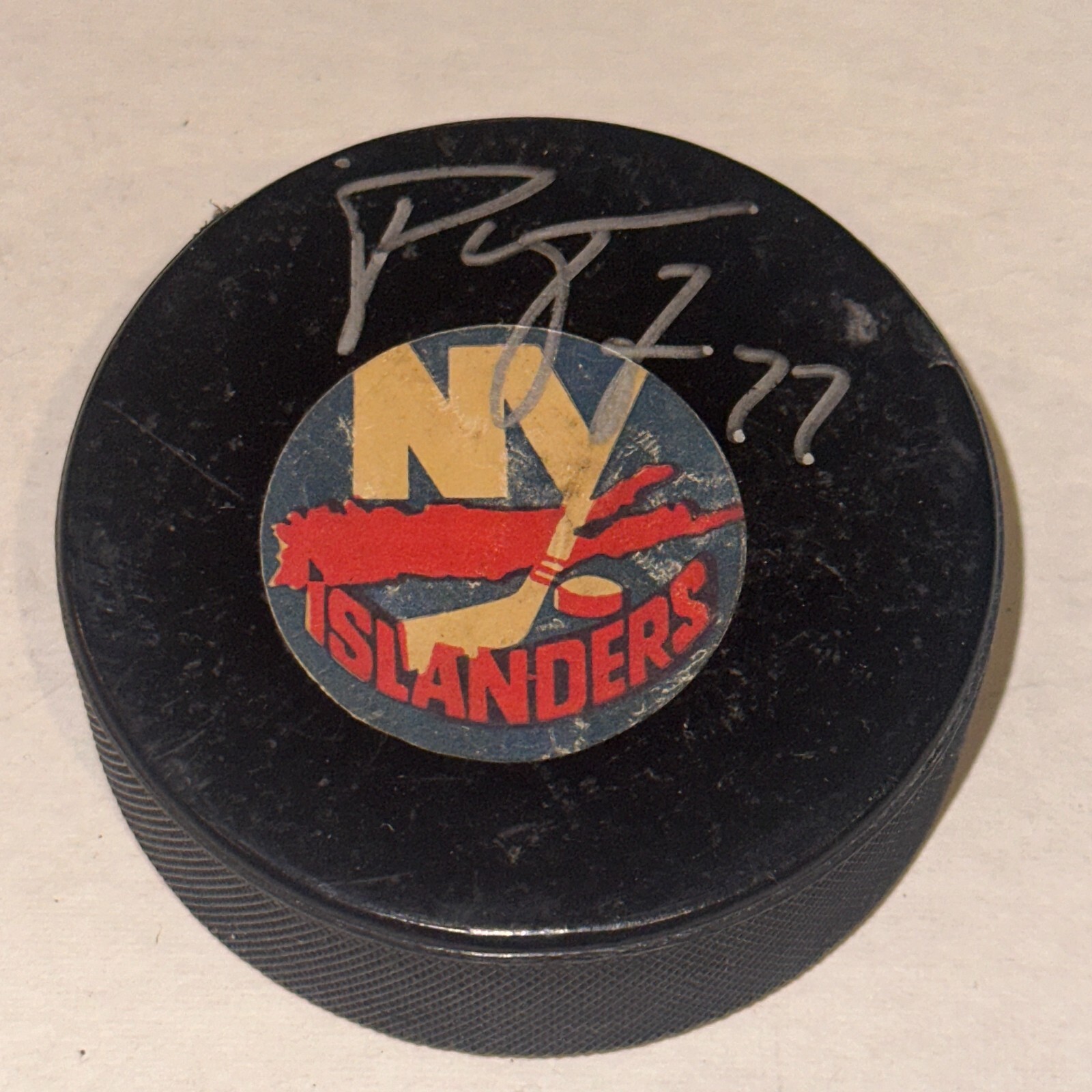 PIERRE TURGEON Signed New York ISLANDERS Puck Beckett Authenticated BAS