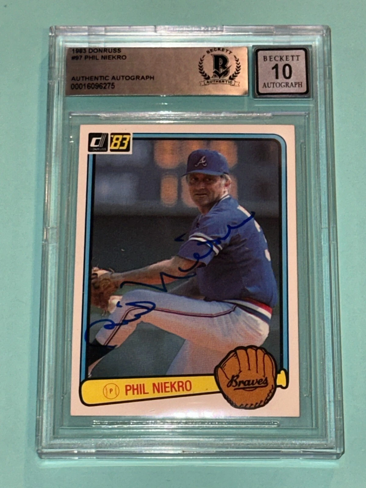 PHIL NIEKRO Signed 1983 DONRUSS Card #97 Beckett Authenticated BAS AUTO 10
