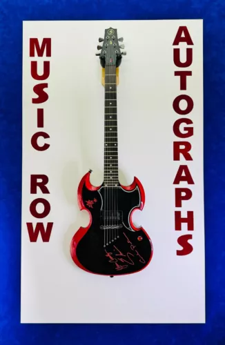 CASSANDRA PETERSON SIGNED ELECTRIC GUITAR ELVIRA JSA LOA MISTRESS OF THE DARK COLLECTIBLE MEMORABILIA