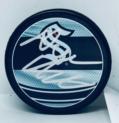 DAVE HAKSTOL SIGNED SEATTLE KRAKEN REVERSE RETRO PUCK AUTOGRAPHED COLLECTIBLE MEMORABILIA
