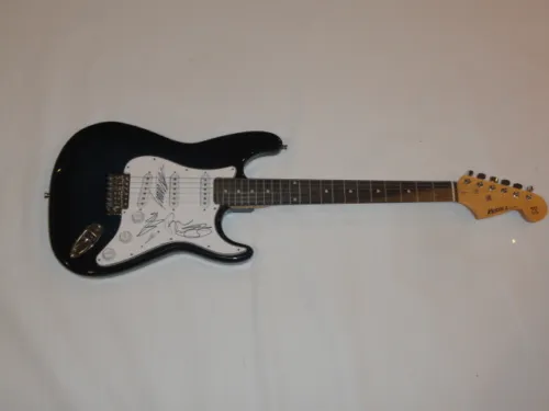 DELTA SPIRIT SIGNED BLACK ELECTRIC GUITAR MATTHEW VAZQUEZ 4X AUTOGRAPHED