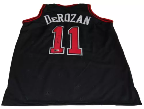 DEMAR DEROZAN SIGNED (CHICAGO BULLS) CUSTOM BASKETBALL JERSEY BECKETT BM98685 COLLECTIBLE MEMORABILIA
