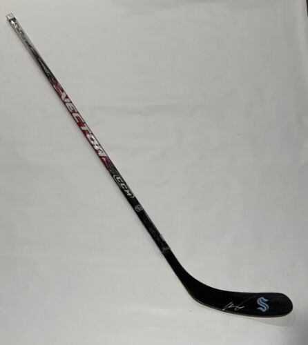 EELI TOLVANEN SIGNED FULL SIZE HOCKEY STICK SEATTLE KRAKEN COLLECTIBLE MEMORABILIA