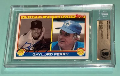 GAYLORD PERRY SIGNED 1983 TOPPS CARD #464 BECKETT AUTHENTICATED BAS COLLECTIBLE MEMORABILIA
