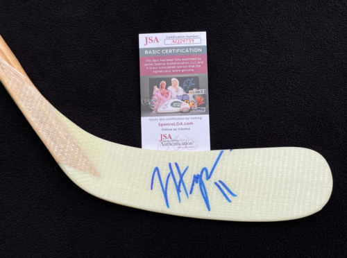 JIMMY HAYES SIGNED BOSTON COLLEGE EAGLES HOCKEY STICK JSA COA BOSTON BRUINS COLLECTIBLE MEMORABILIA