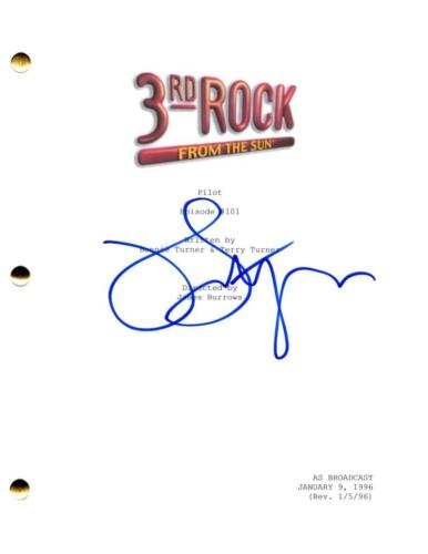 JOHN LITHGOW SIGNED AUTOGRAPH 3RD ROCK FROM THE SUN FULL PILOT SCRIPT SCREENPLAY COLLECTIBLE MEMORABILIA