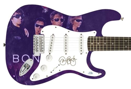 JON BON JOVI AUTOGRAPHED FENDER STRATOCASTER PHOTO GRAPHICS GUITAR ACOA ACOA COLLECTIBLE MEMORABILIA