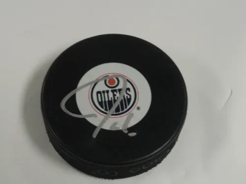 JORDAN EBERLE SIGNED EDMONTON OILERS LOGO PUCK AUTOGRAPHED