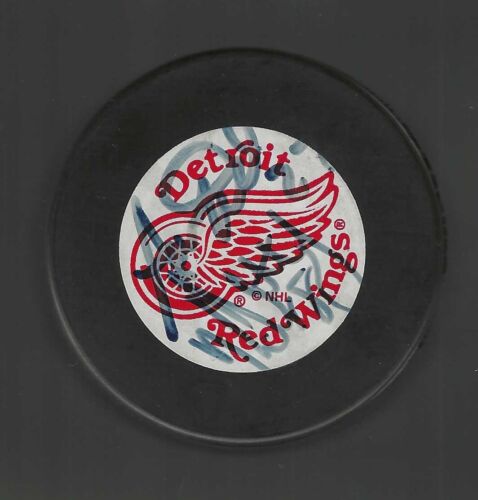 KIRK MALTBY & AARON WARD SIGNED DETROIT RED WINGS TRENCH PUCK BECKETT COA COLLECTIBLE MEMORABILIA