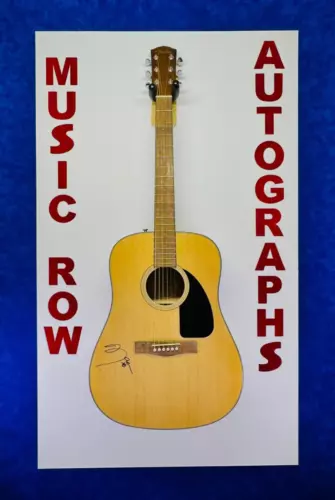 MAREN MORRIS SIGNED AUTOGRAPH FENDER ACOUSTIC GUITAR JSA LOA COLLECTIBLE MEMORABILIA