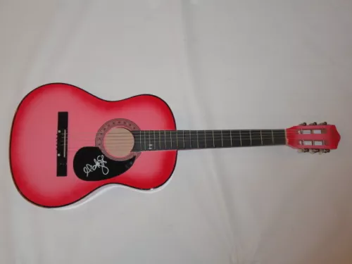 MICKEY GUYTON SIGNED HOT PINK ACOUSTIC GUITAR BETTER THAN YOU LEFT ME COUNTRY