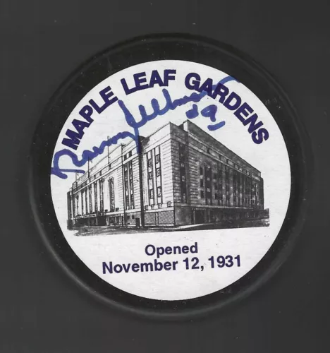 NORM ULLMAN SIGNED TORONTO MAPLE LEAFS MAPLE LEAF GARDENS PUCK BECKETT COA COLLECTIBLE MEMORABILIA